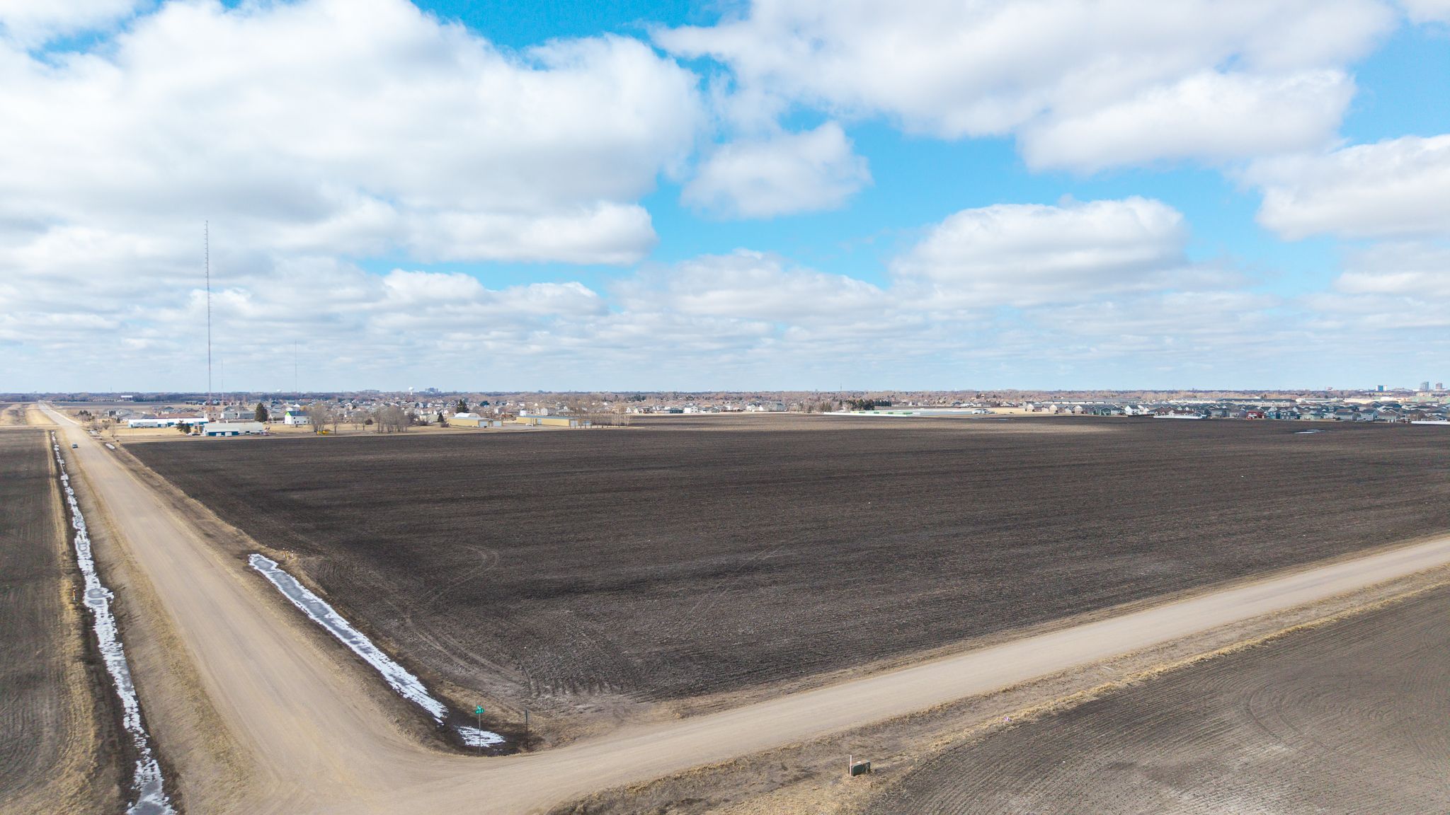 Listing Photo: Moorhead, MN Land (SE corner looking NW)